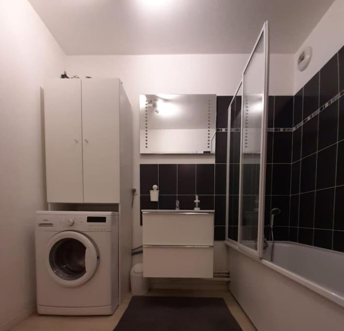 Joli Appartement Avec Jardin Et 2 Parkings Prives Аржантей Екстер'єр фото