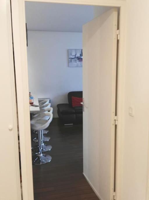 Joli Appartement Avec Jardin Et 2 Parkings Prives Аржантей Екстер'єр фото