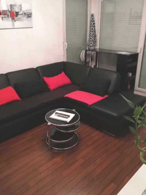 Joli Appartement Avec Jardin Et 2 Parkings Prives Аржантей Екстер'єр фото