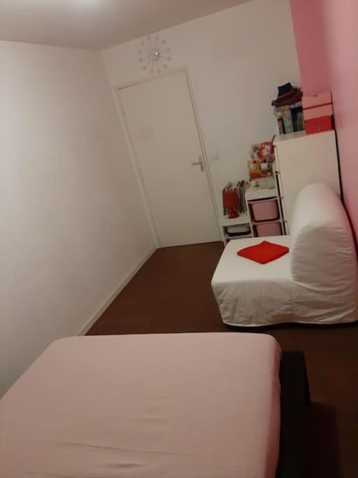 Joli Appartement Avec Jardin Et 2 Parkings Prives Аржантей Екстер'єр фото